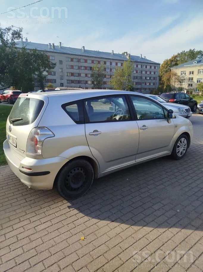 Toyota Corolla Verso 2006 photo 3