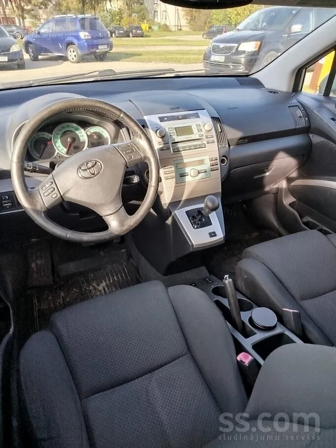 Toyota Corolla Verso 2006 photo 5