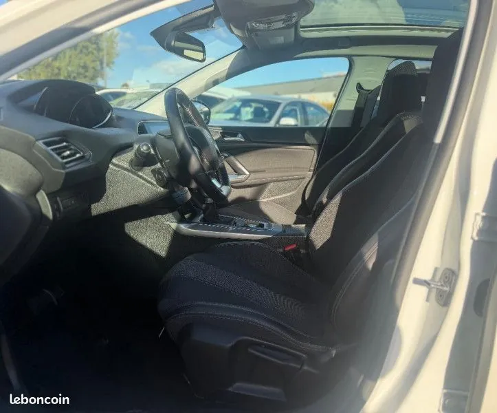 Peugeot 308 2018 photo 5