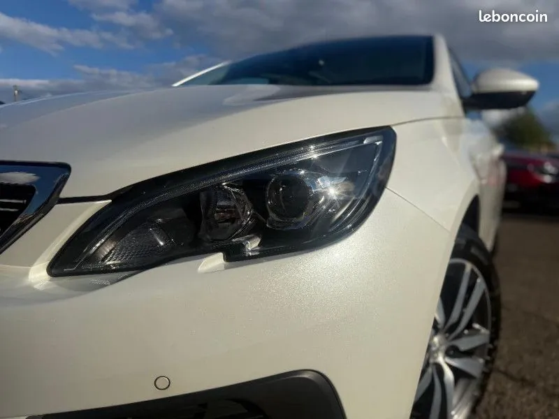 Peugeot 308 2018 photo 4