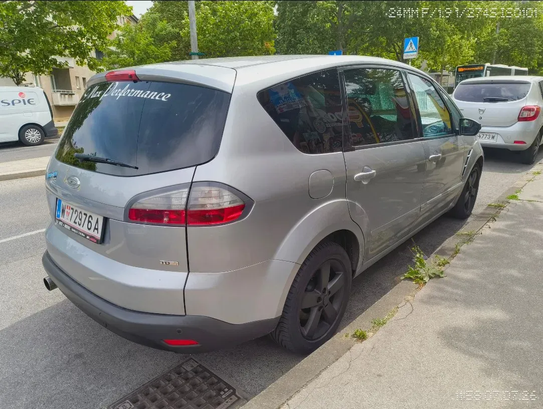 Ford S-Max 2009 photo 2
