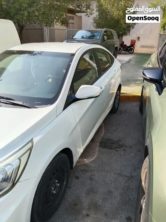 Hyundai Accent 2015 photo 2