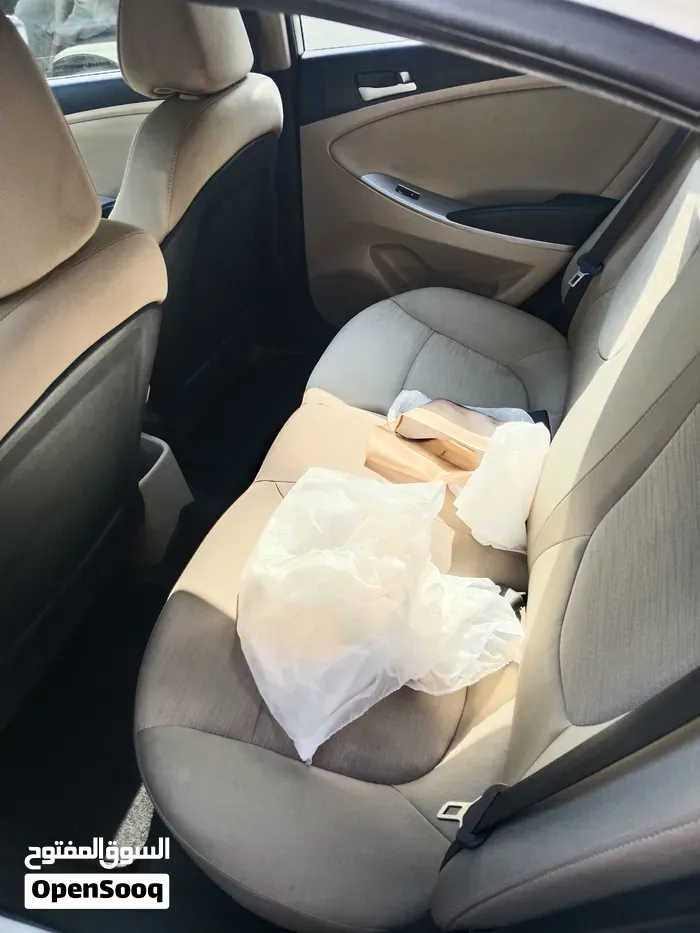 Hyundai Accent 2015 photo 3