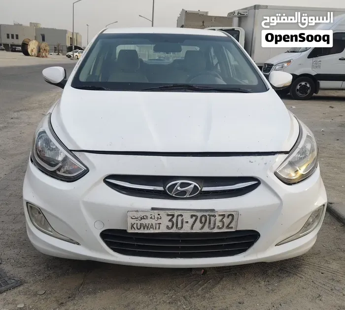 Hyundai Accent 2015 photo 5