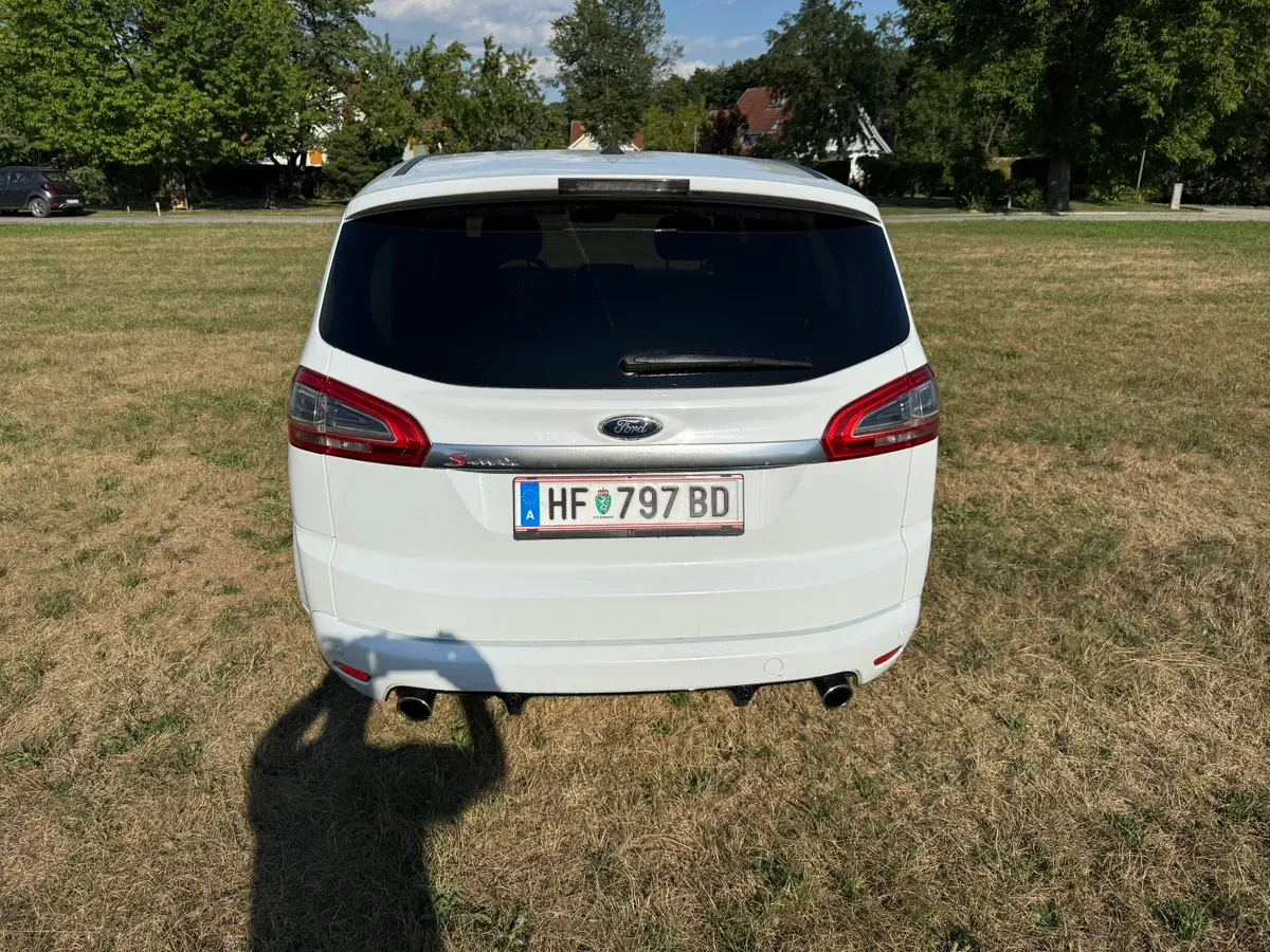 Ford S-Max 2011 photo 2