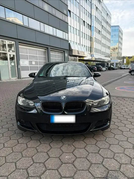 BMW E93