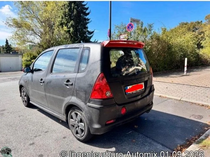 Daihatsu Yrv
