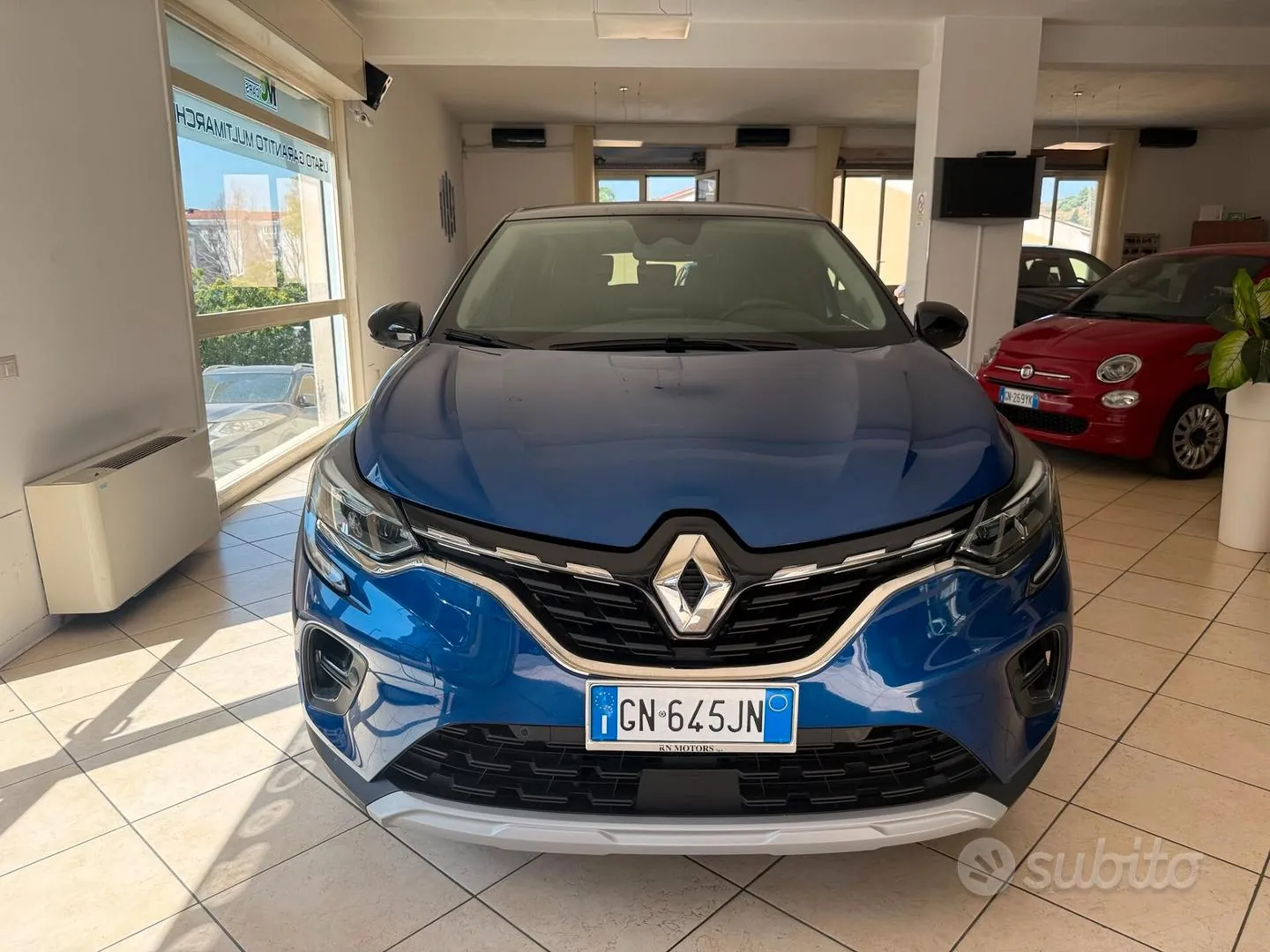 Renault Captur 2023 photo 2