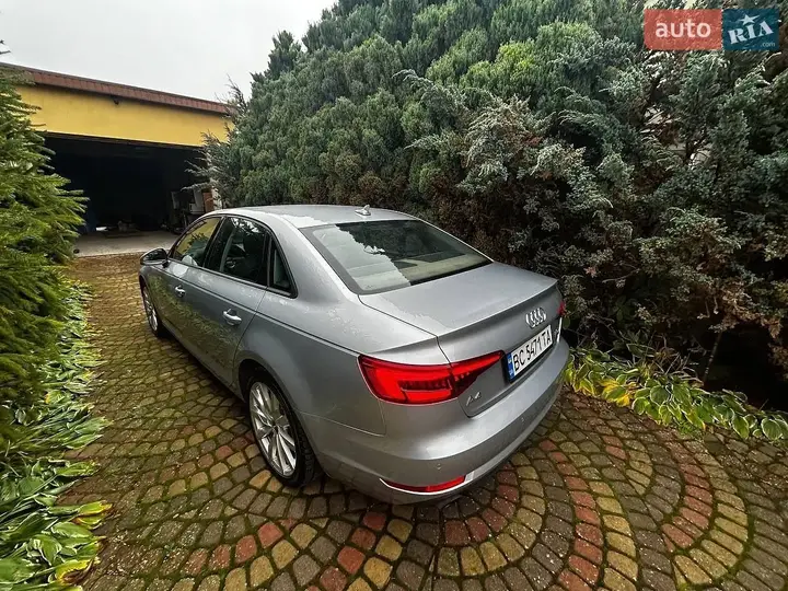 Audi A4 2015 photo 4