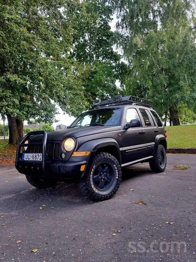 Jeep Cherokee 2005 photo 3