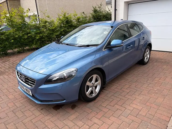 Volvo V40 2016 photo 2