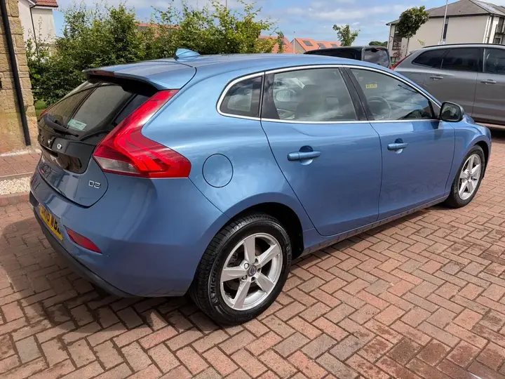 Volvo V40 2016 photo 4