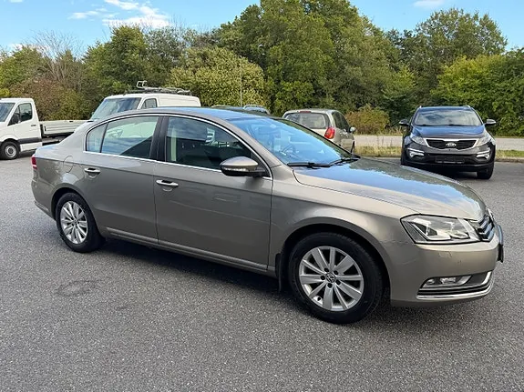 Volkswagen Passat 2013 photo 5