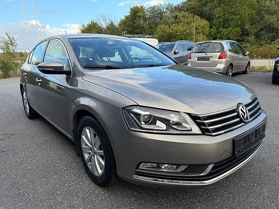 Volkswagen Passat 2013 photo 4