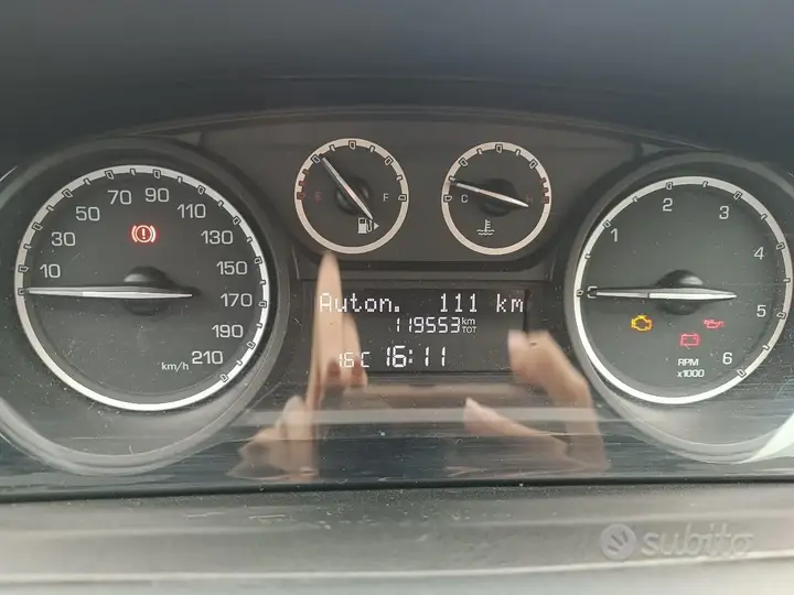 Lancia Ypsilon 2011 photo 5