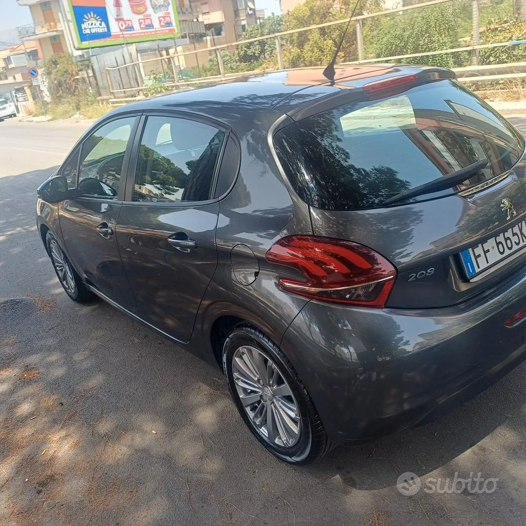 Peugeot 208 2016 photo 4