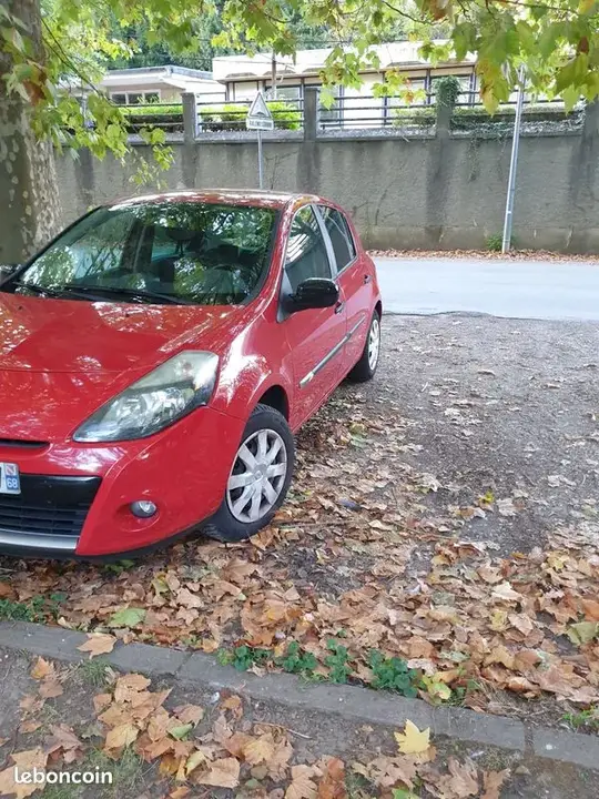 Renault Clio 2012 photo 3