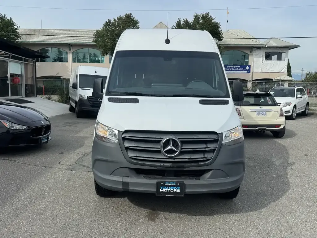 Mercedes-Benz Sprinter 2021 photo 2