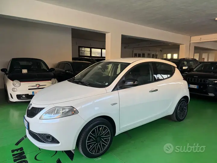 Lancia Ypsilon 2020 photo 2