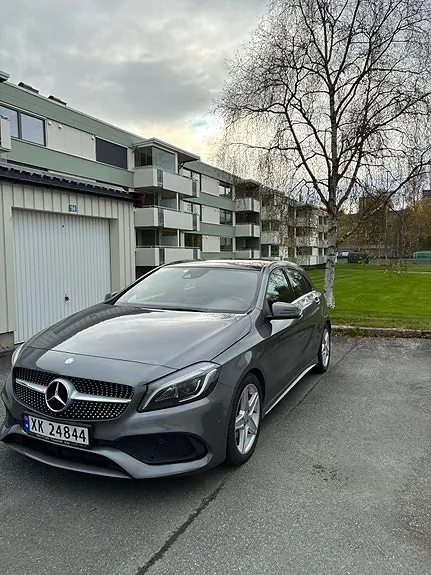 Mercedes-Benz A180 2015 photo 2