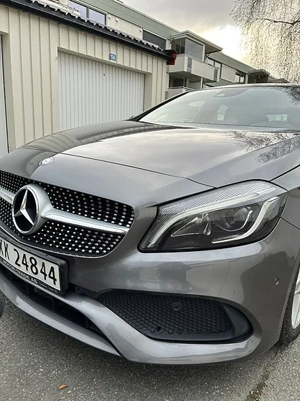 Mercedes-Benz A180 2015 photo 5
