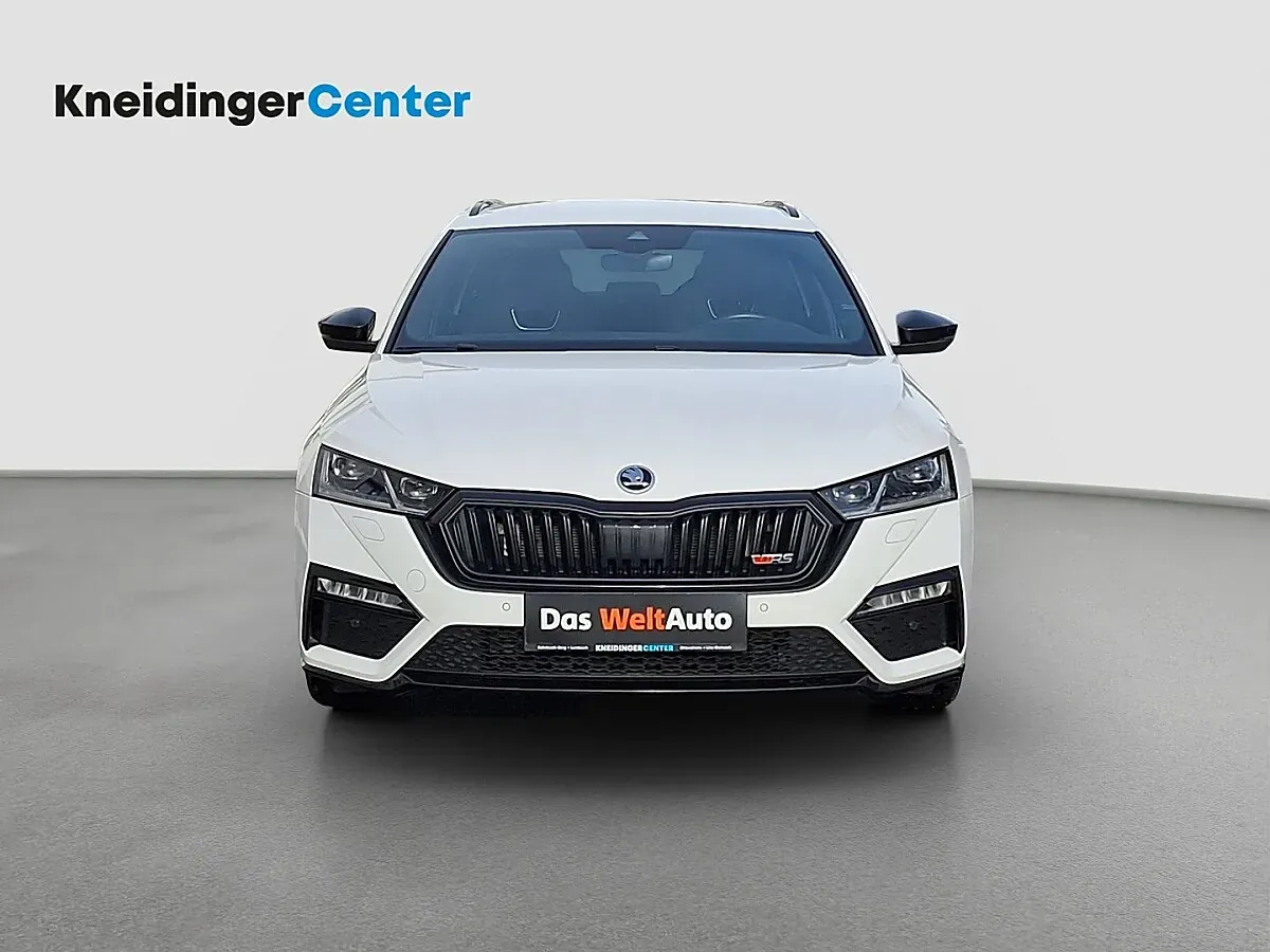 Skoda Octavia 2022 photo 2