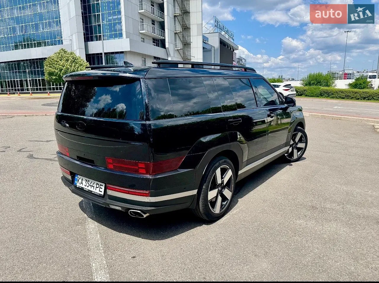 Hyundai Santa Fe 2024 photo 3