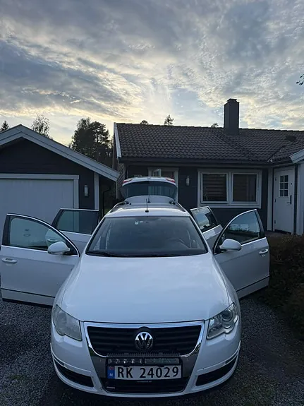 Volkswagen Passat 2010 photo 2