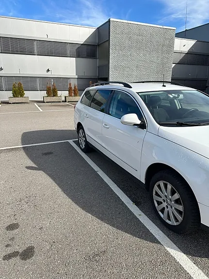 Volkswagen Passat 2010 photo 4