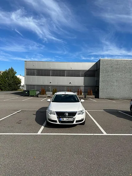 Volkswagen Passat 2010 photo 3