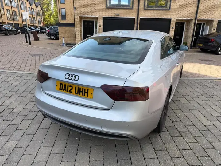 Audi A5 2012 photo 5