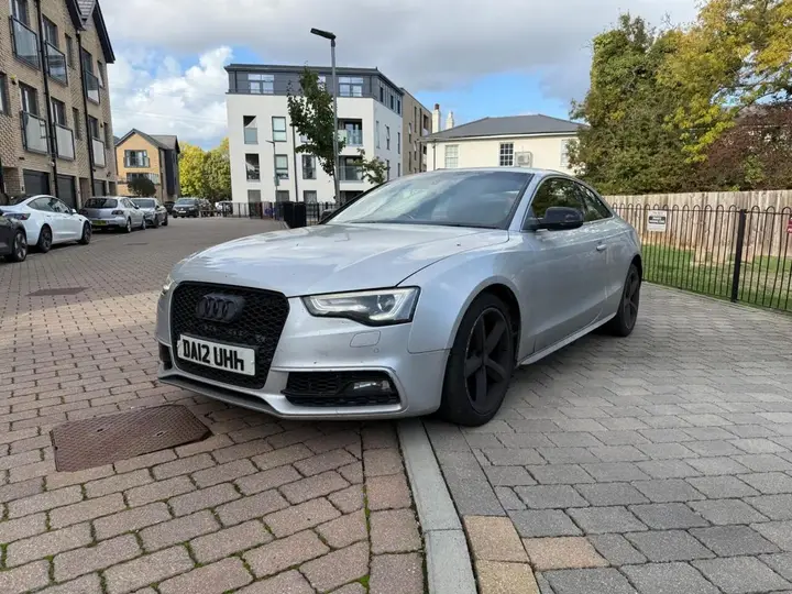 Audi A5 2012 photo 3