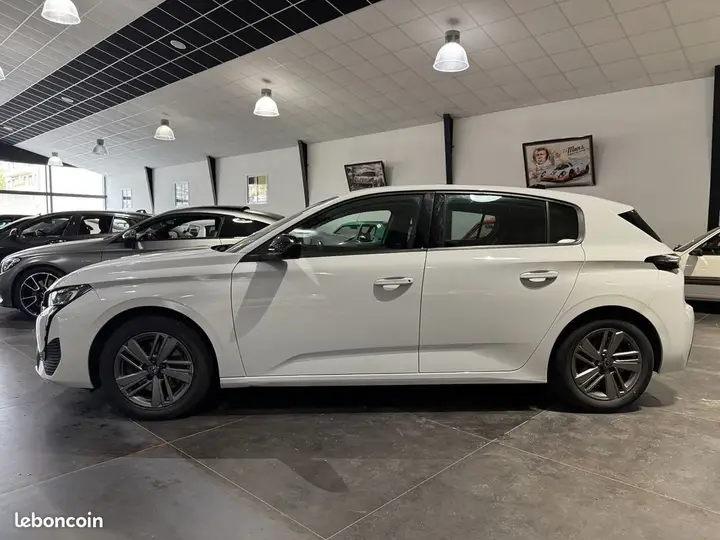 Peugeot 308 2024 photo 3