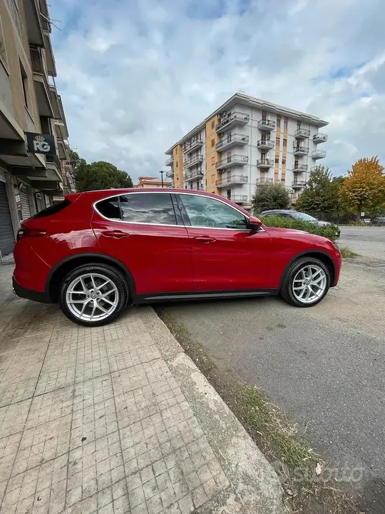 Alfa Romeo Stelvio 2017 photo 4