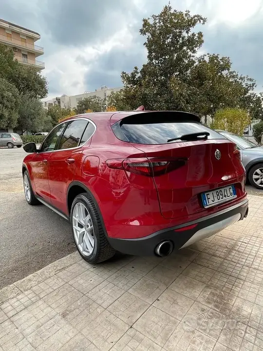 Alfa Romeo Stelvio 2017 photo 3