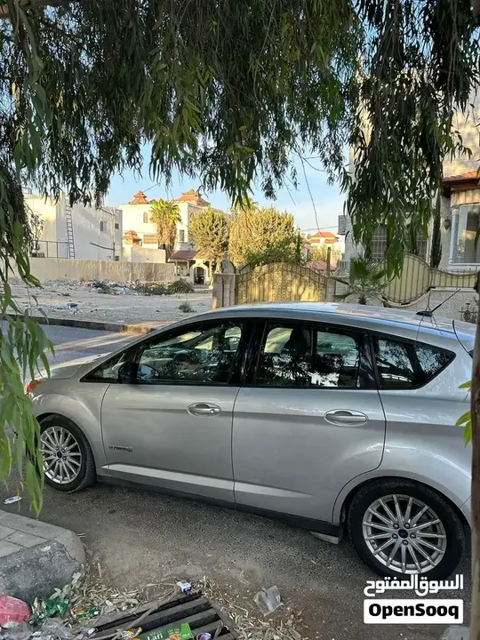 Ford C-Max 2016 photo 4
