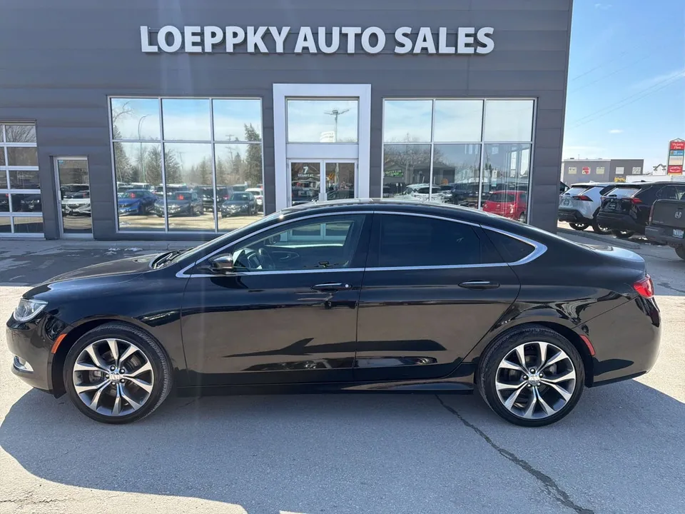 Chrysler 200 2016 photo 2