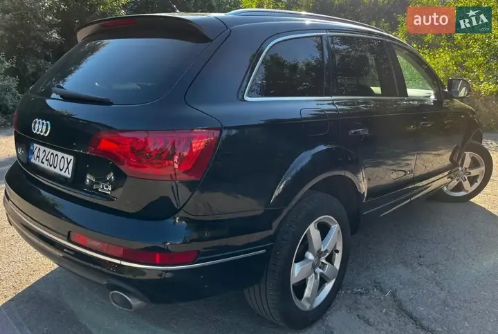 Audi Q7 2014 photo 3