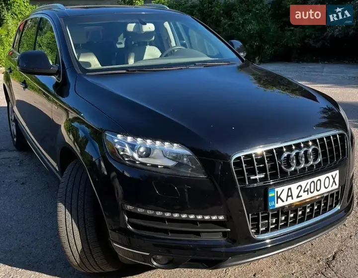 Audi Q7 2014 photo 2