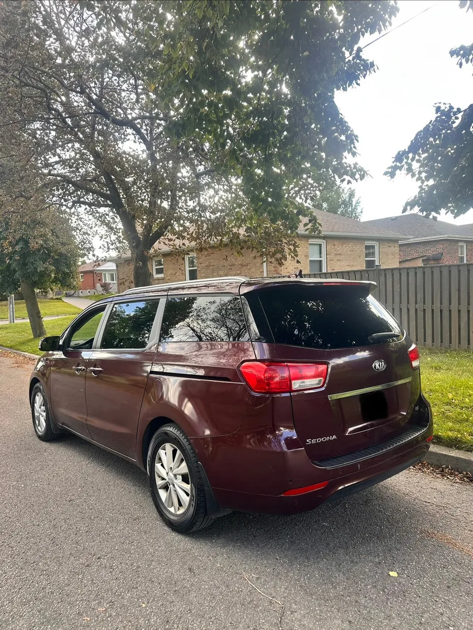 Kia Sedona 2018 photo 3