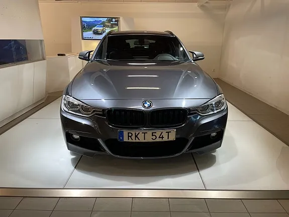 BMW 320D 2019 photo 2
