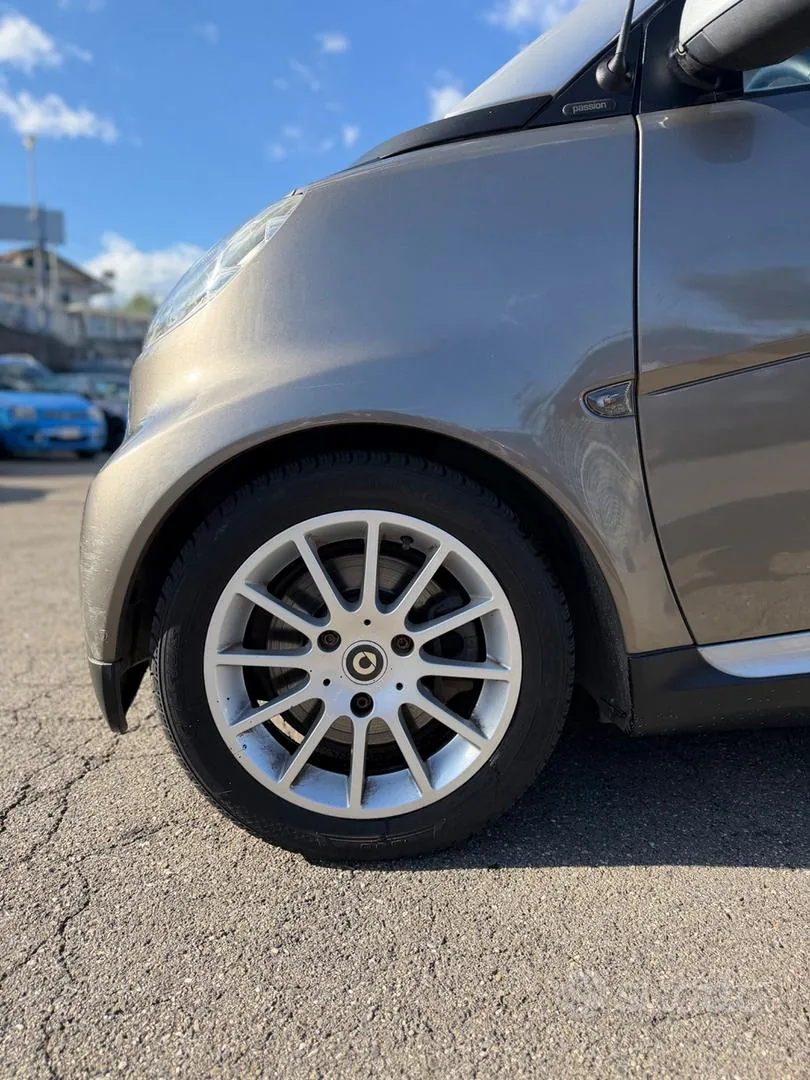 Smart Fortwo 2010 photo 3