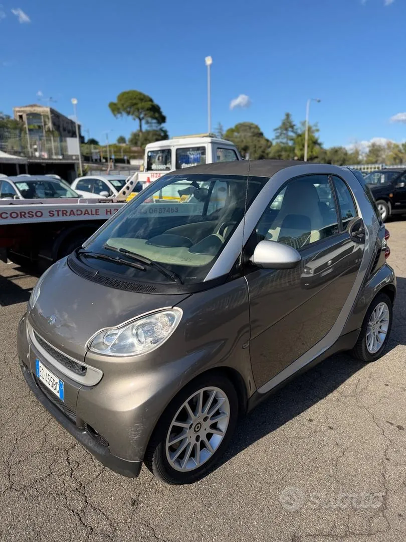 Smart Fortwo 2010 photo 2