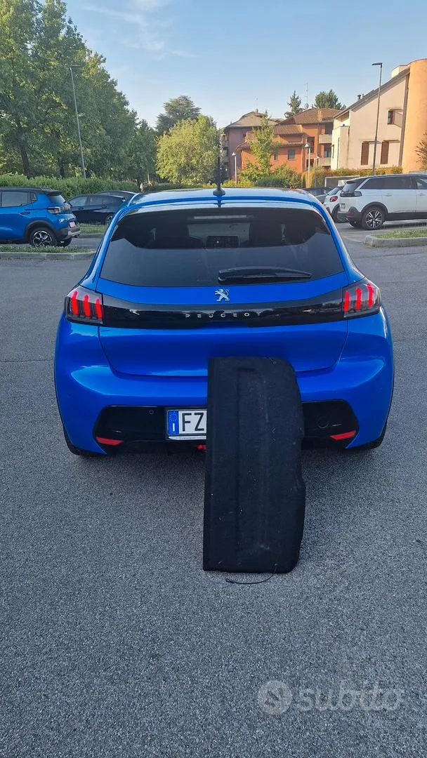Peugeot 208 2020 photo 4