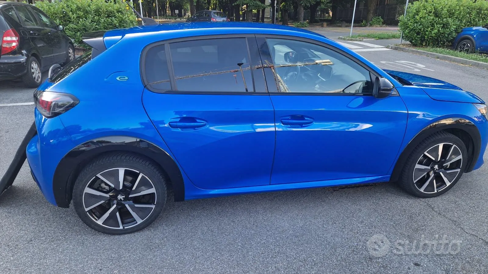 Peugeot 208 2020 photo 3