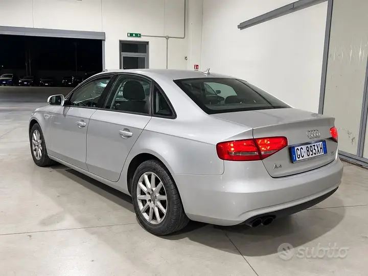 Audi A4 2013 photo 3
