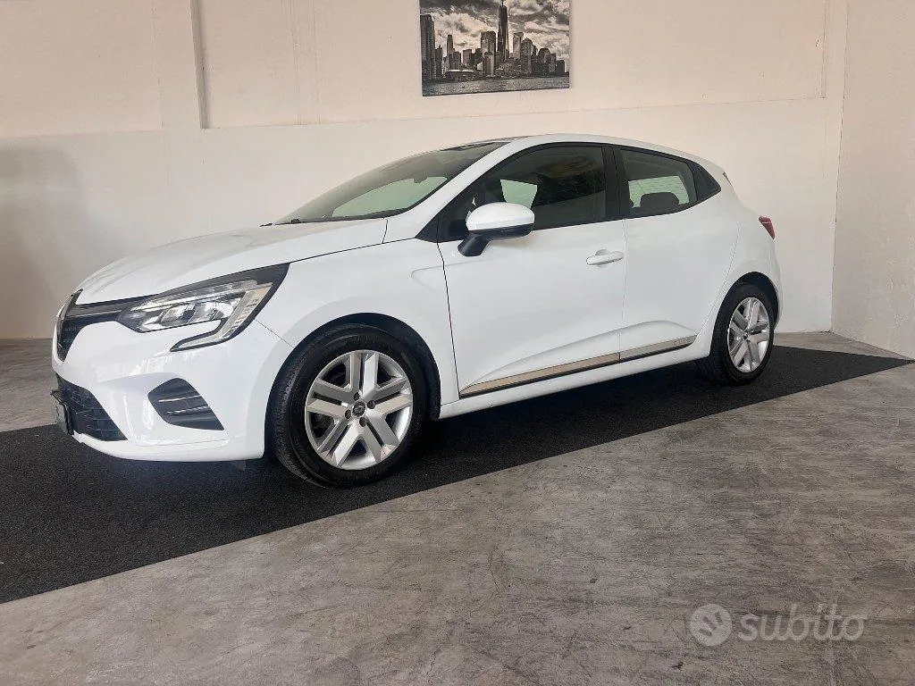 Renault Clio 2019 photo 2