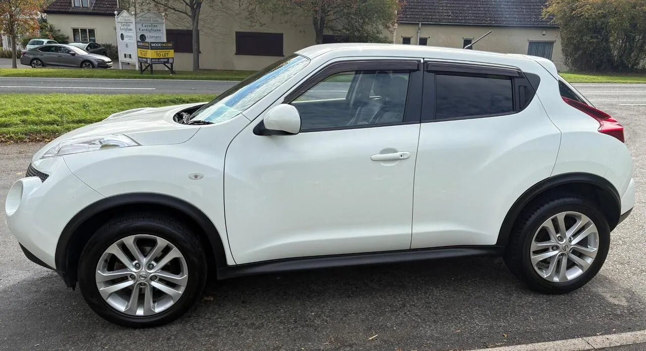 Nissan Juke 2011 photo 4