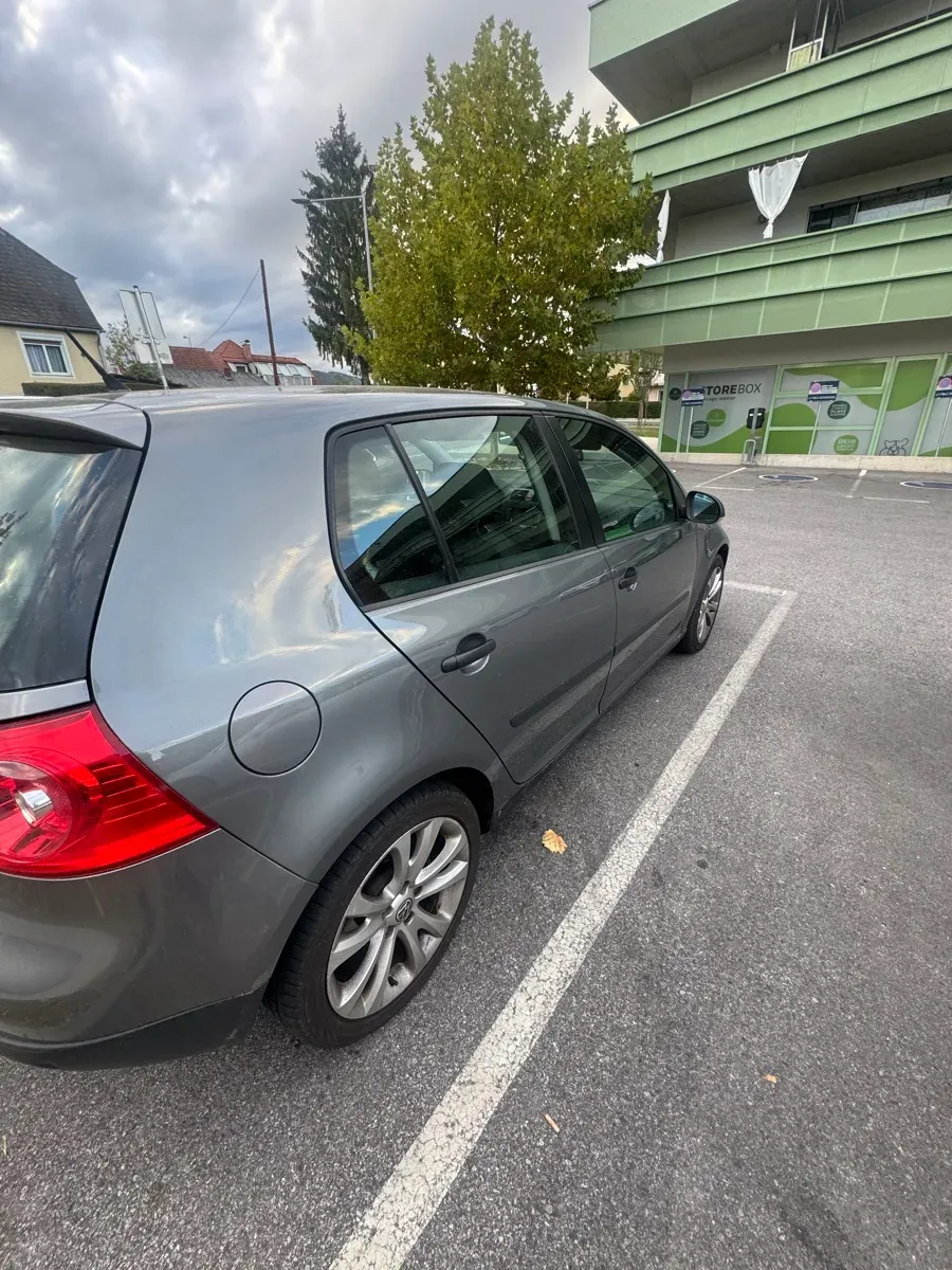 Volkswagen Golf 2008 photo 3
