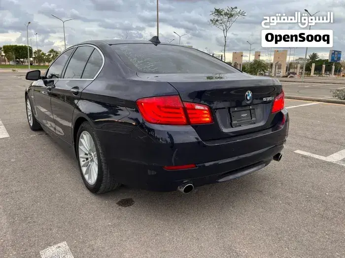 BMW 5 Series 2013 photo 2